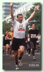 Berlin-Marathon 2002, Zieleinlauf, Heiko Lübbe
